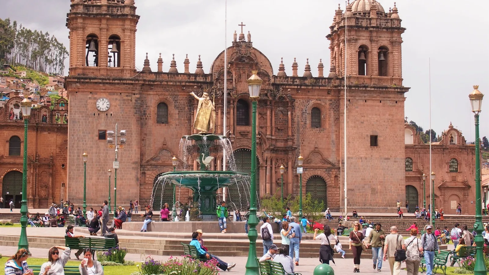 Jour 3 : Vol Lima → Cusco, acclimatation impérative