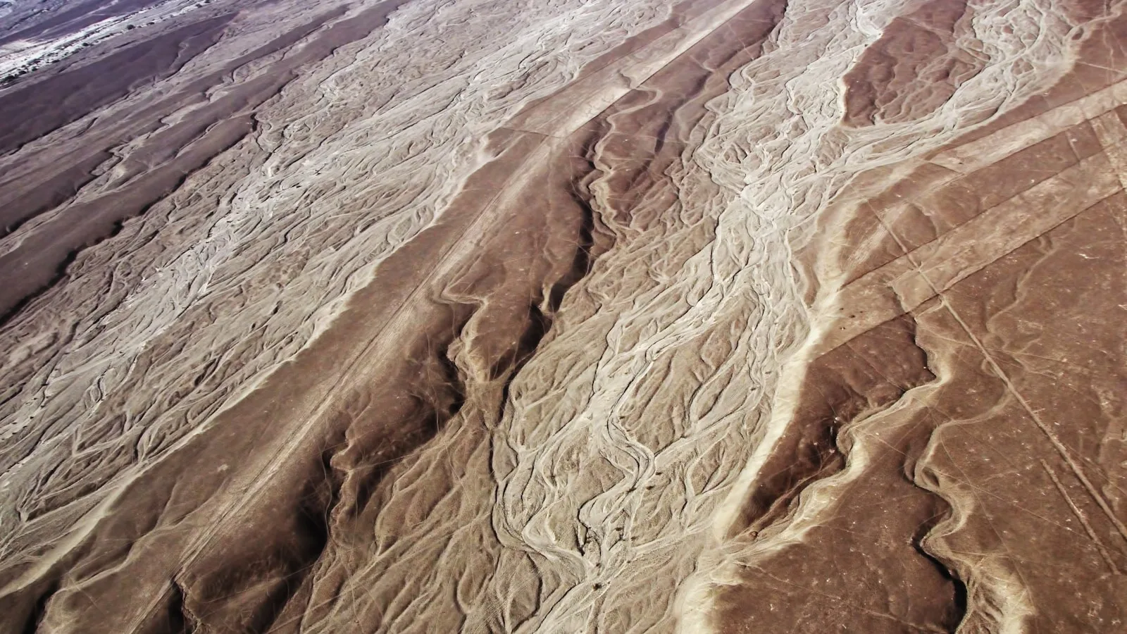 ️ Les lignes de Nazca : l'un des mystères les plus fascinants du monde